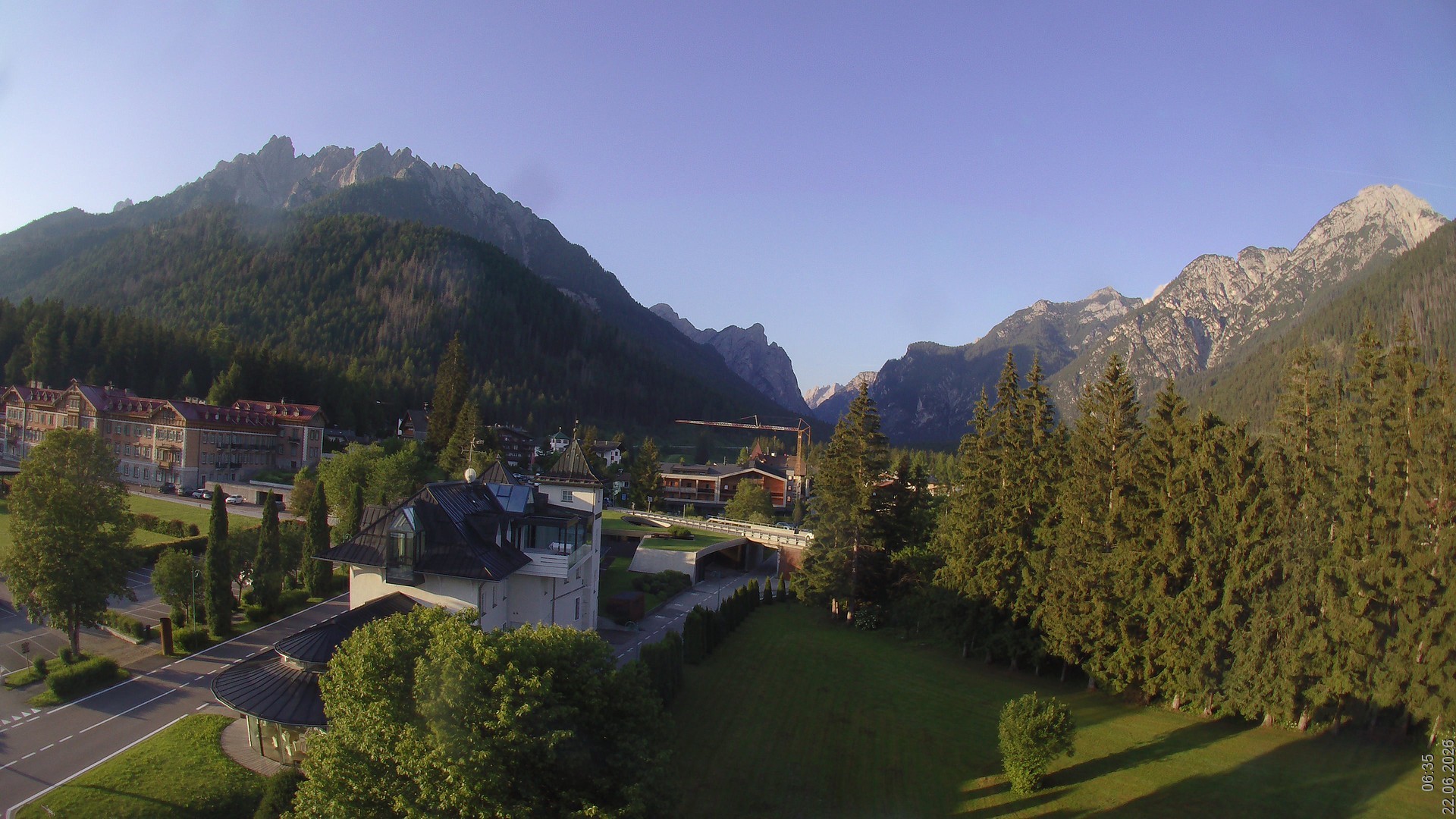 Archiv Foto Webcam Apparthotel Germania – Blick auf das Höhlensteintal
