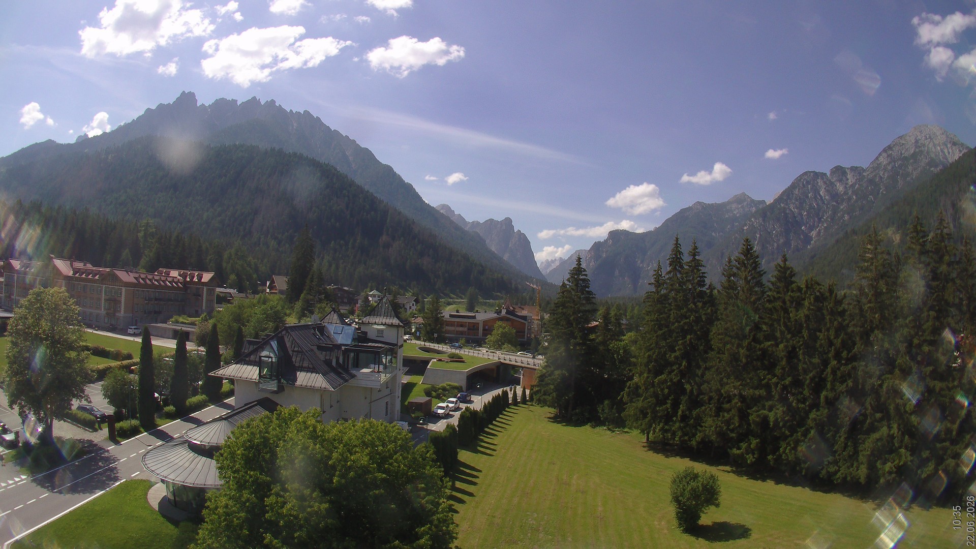 Archiv Foto Webcam Apparthotel Germania – Blick auf das Höhlensteintal