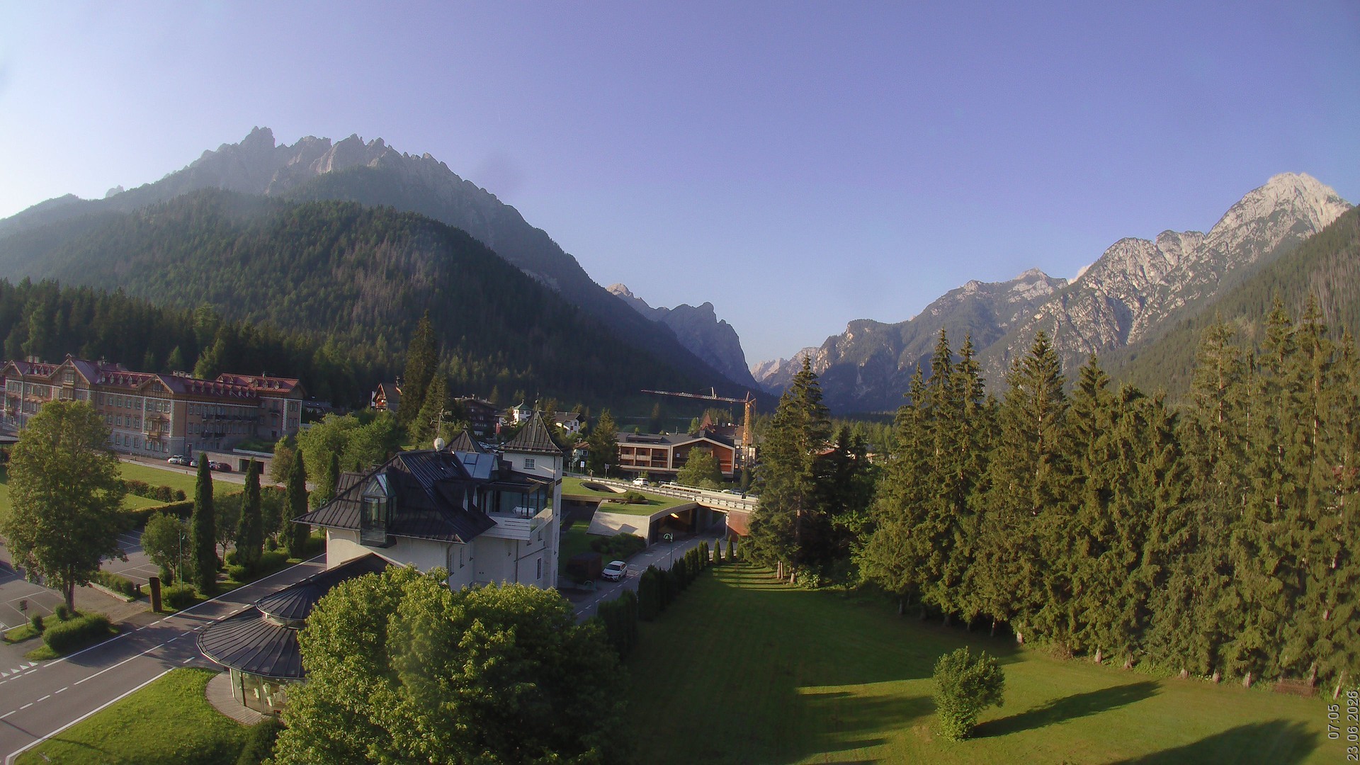Archiv Foto Webcam Apparthotel Germania – Blick auf das Höhlensteintal