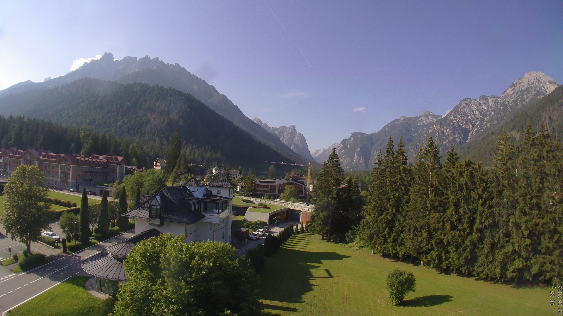 Archiv Foto Webcam Apparthotel Germania – Blick auf das Höhlensteintal