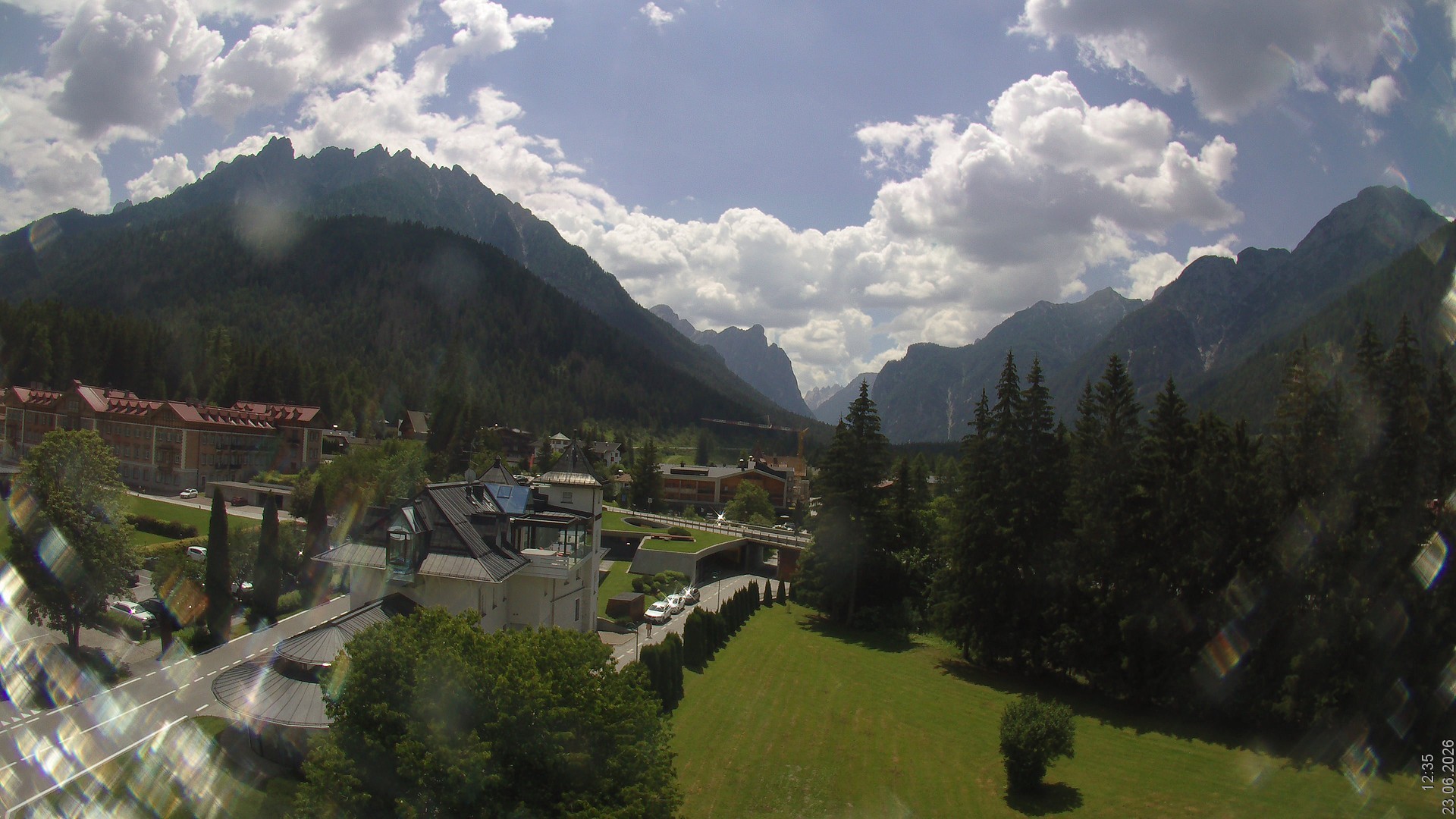Archiv Foto Webcam Apparthotel Germania – Blick auf das Höhlensteintal