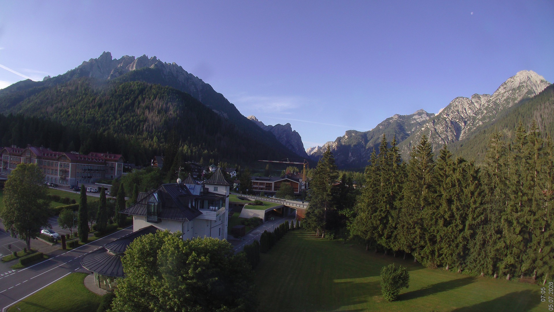 Archiv Foto Webcam Apparthotel Germania – Blick auf das Höhlensteintal