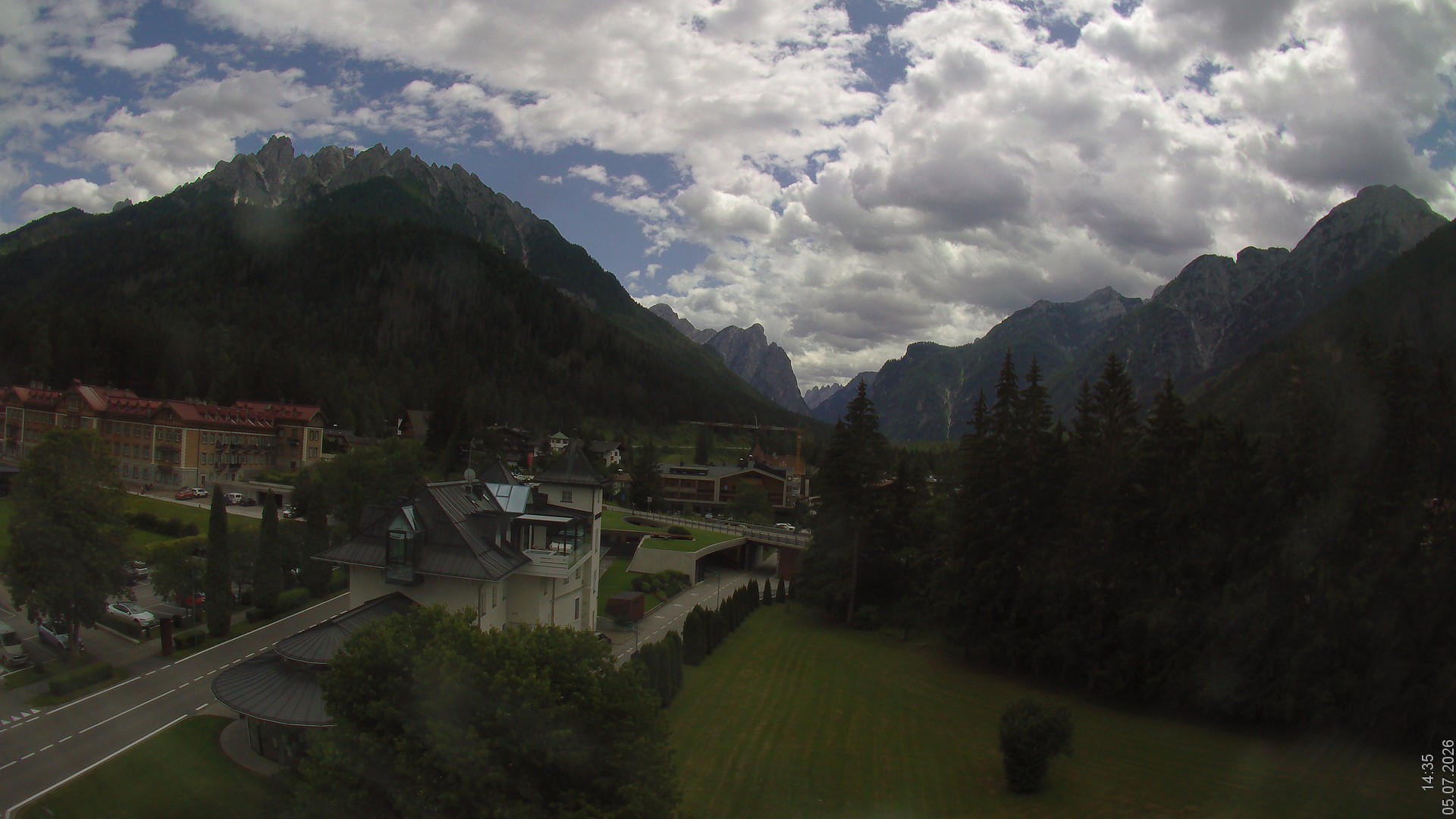 Archived image Webcam Apparthotel Germania - Höhlenstein Valley