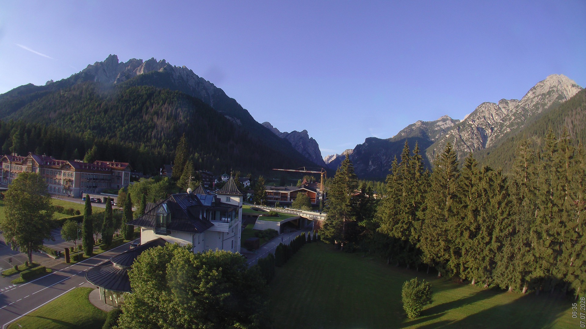 Archived image Webcam Apparthotel Germania - Höhlenstein Valley