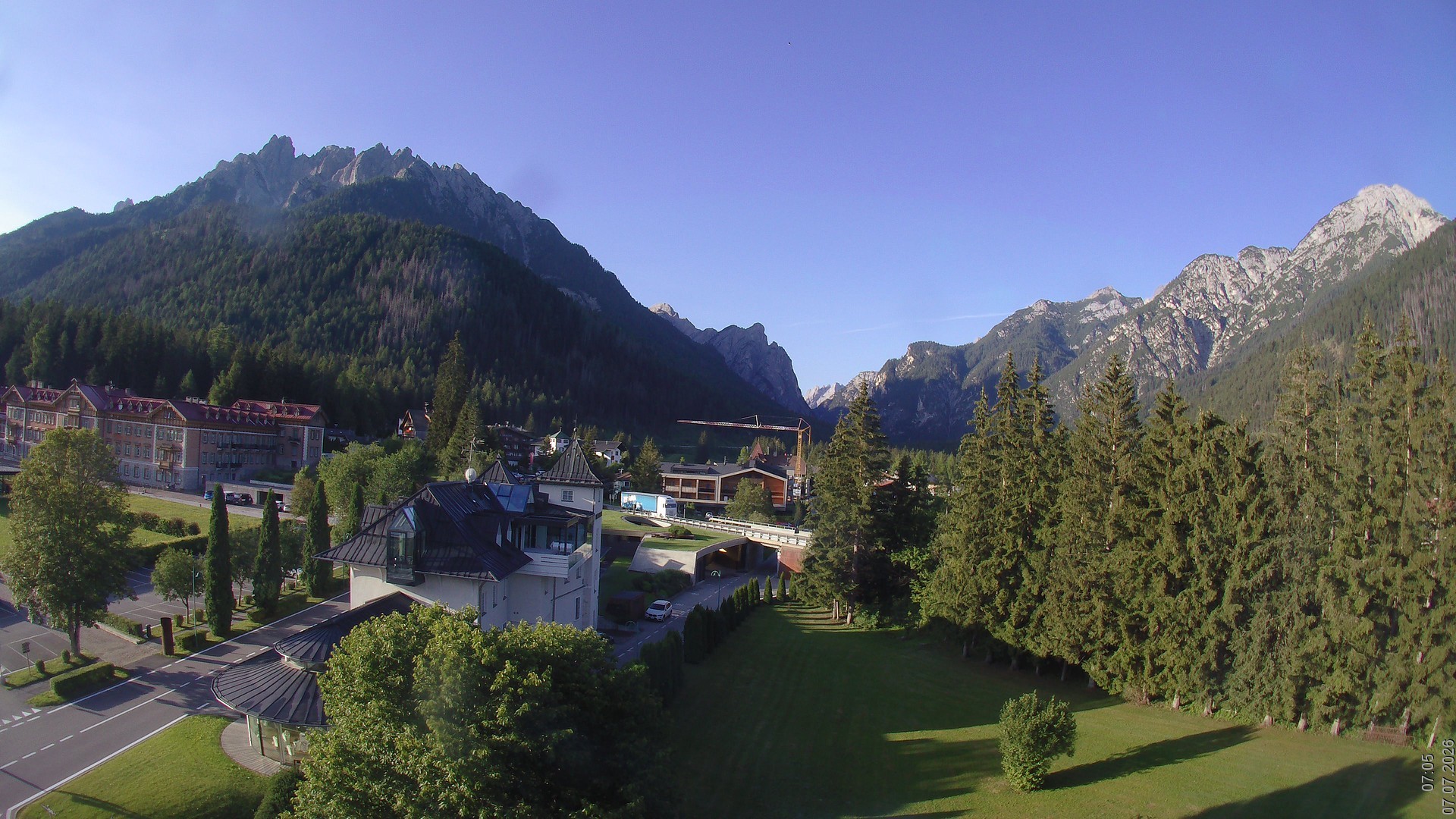 Archived image Webcam Apparthotel Germania - Höhlenstein Valley