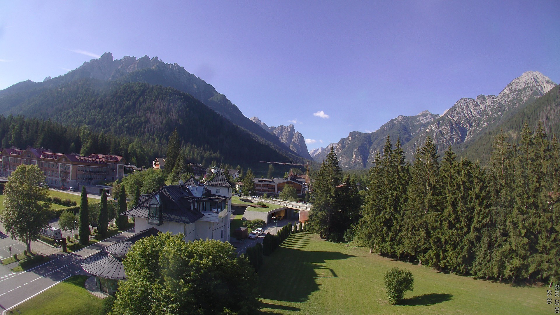 Archiv Foto Webcam Apparthotel Germania – Blick auf das Höhlensteintal