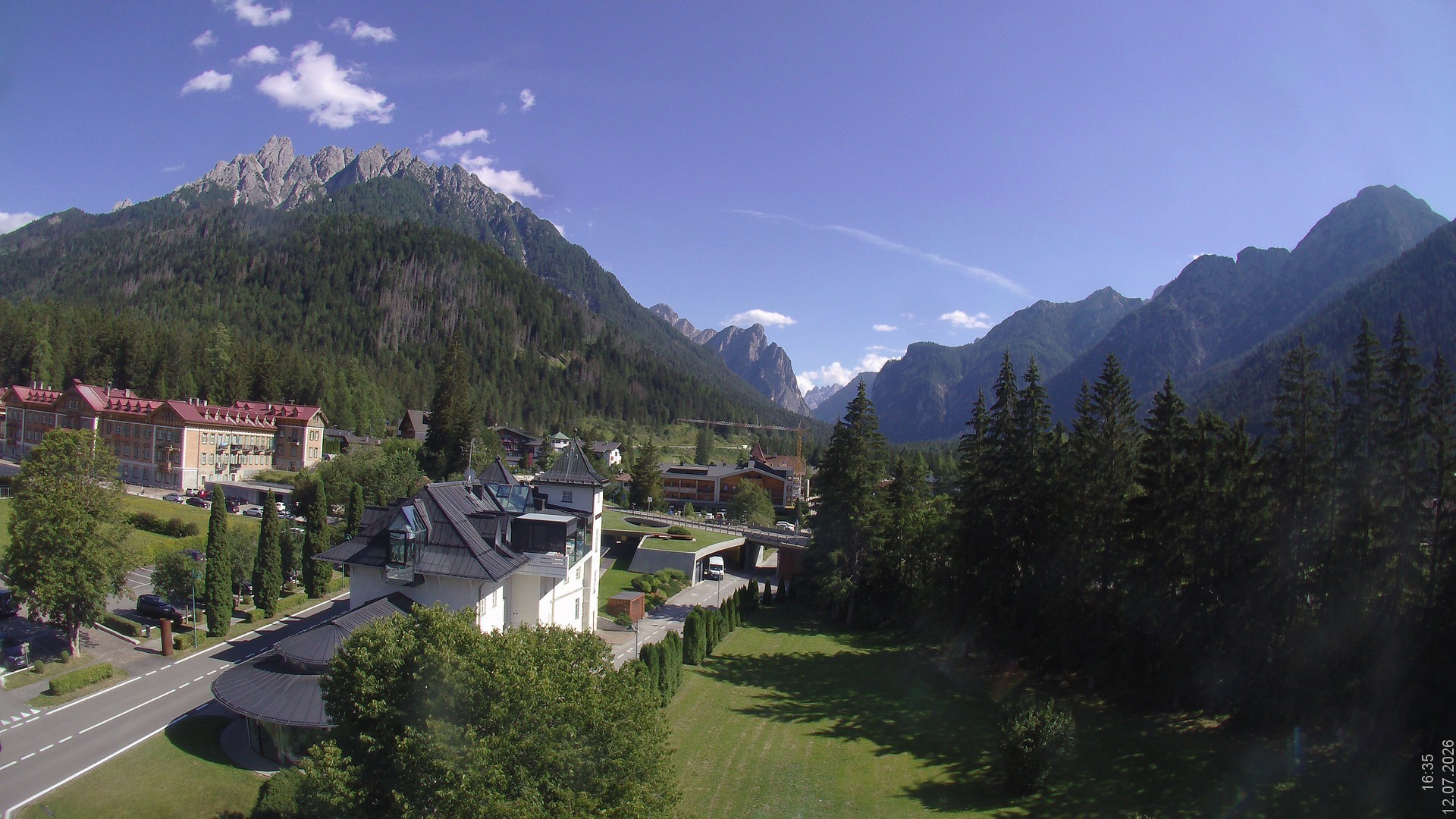 Archived image Webcam Apparthotel Germania - Höhlenstein Valley