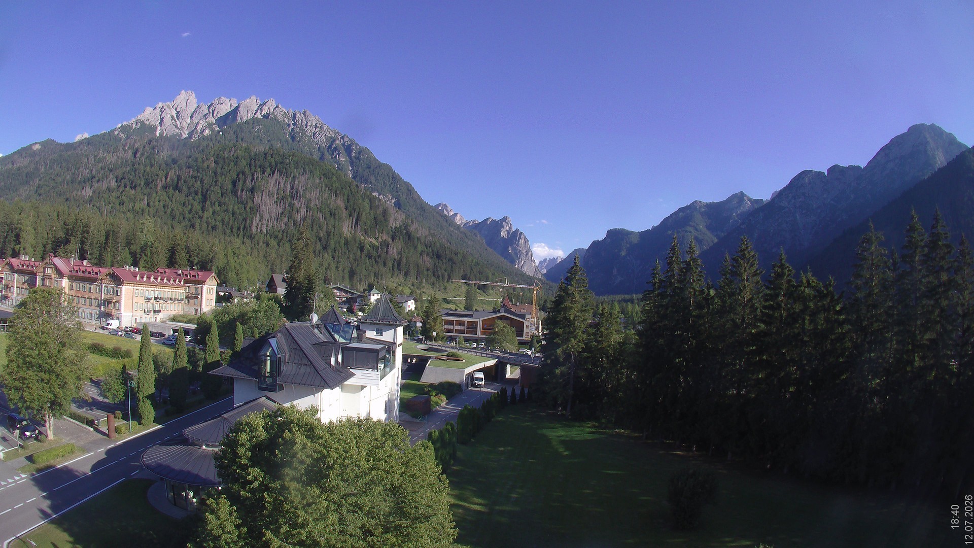 Archiv Foto Webcam Apparthotel Germania – Blick auf das Höhlensteintal