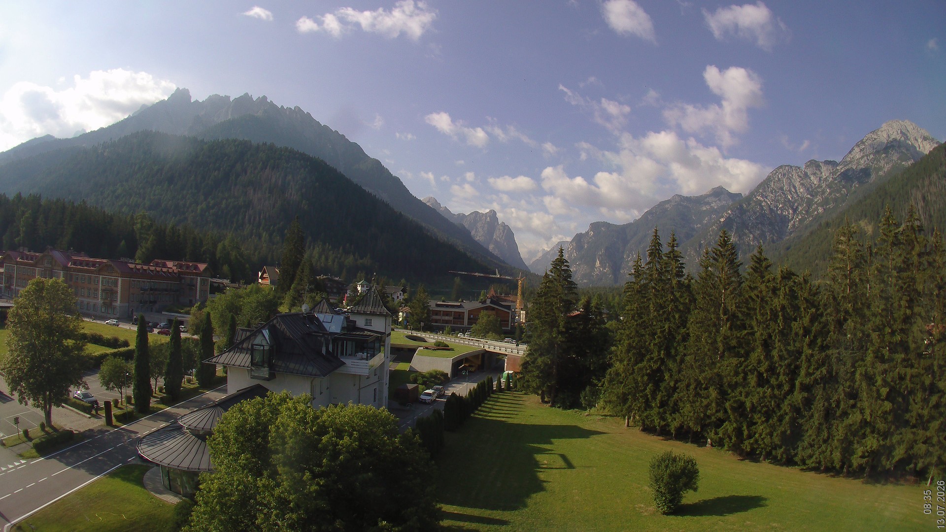 Archiv Foto Webcam Apparthotel Germania – Blick auf das Höhlensteintal
