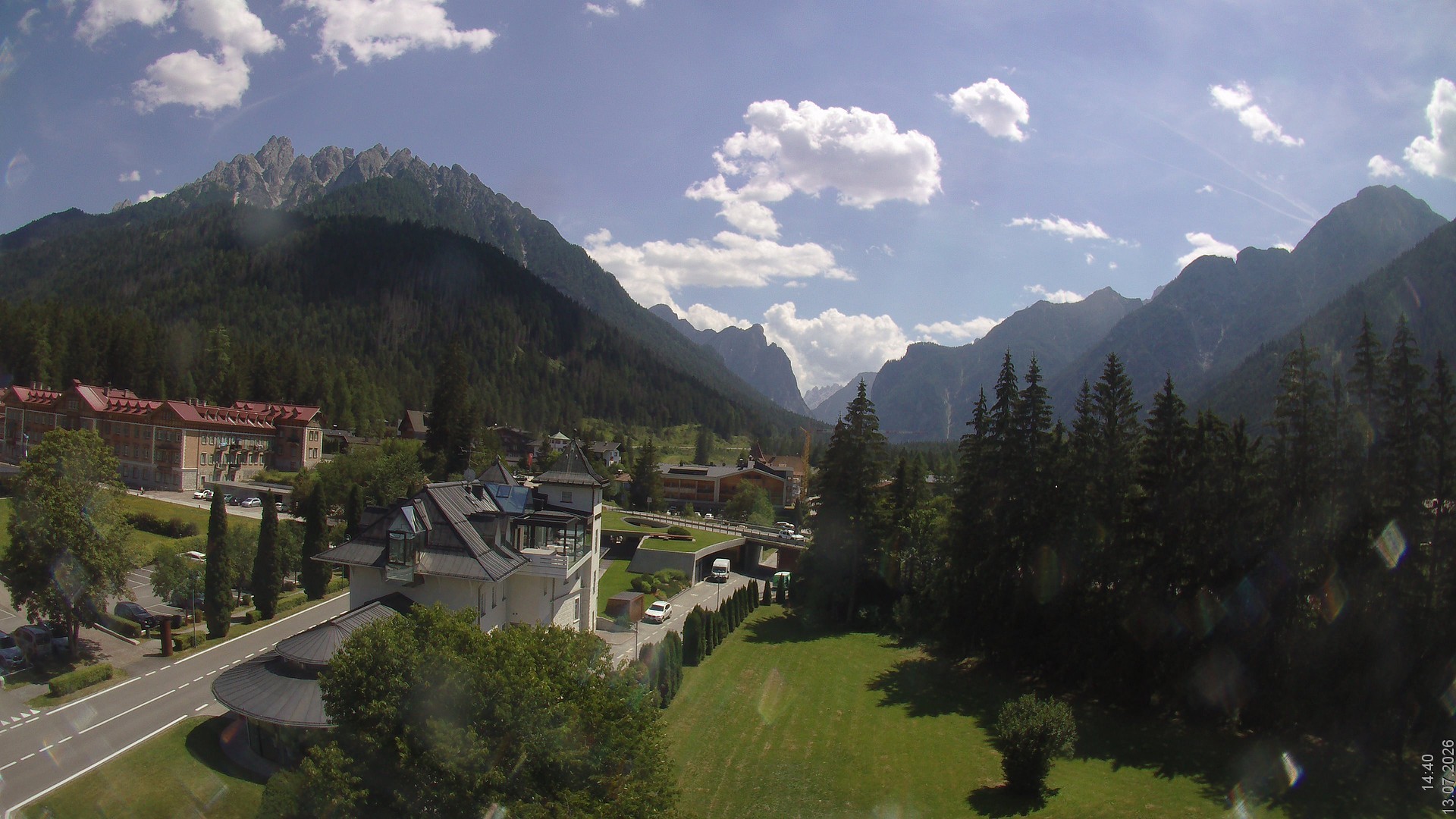 Archiv Foto Webcam Apparthotel Germania – Blick auf das Höhlensteintal
