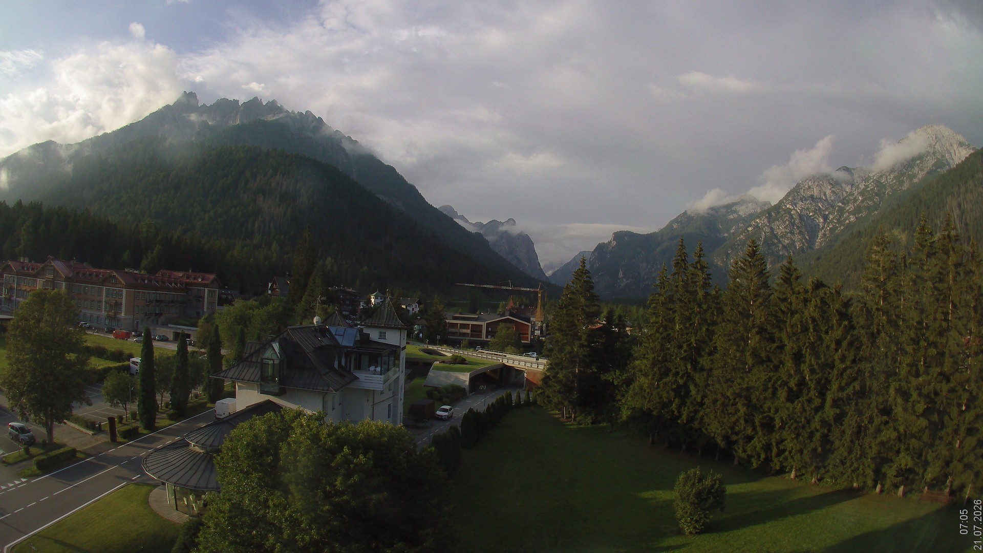 Archived image Webcam Apparthotel Germania - Höhlenstein Valley