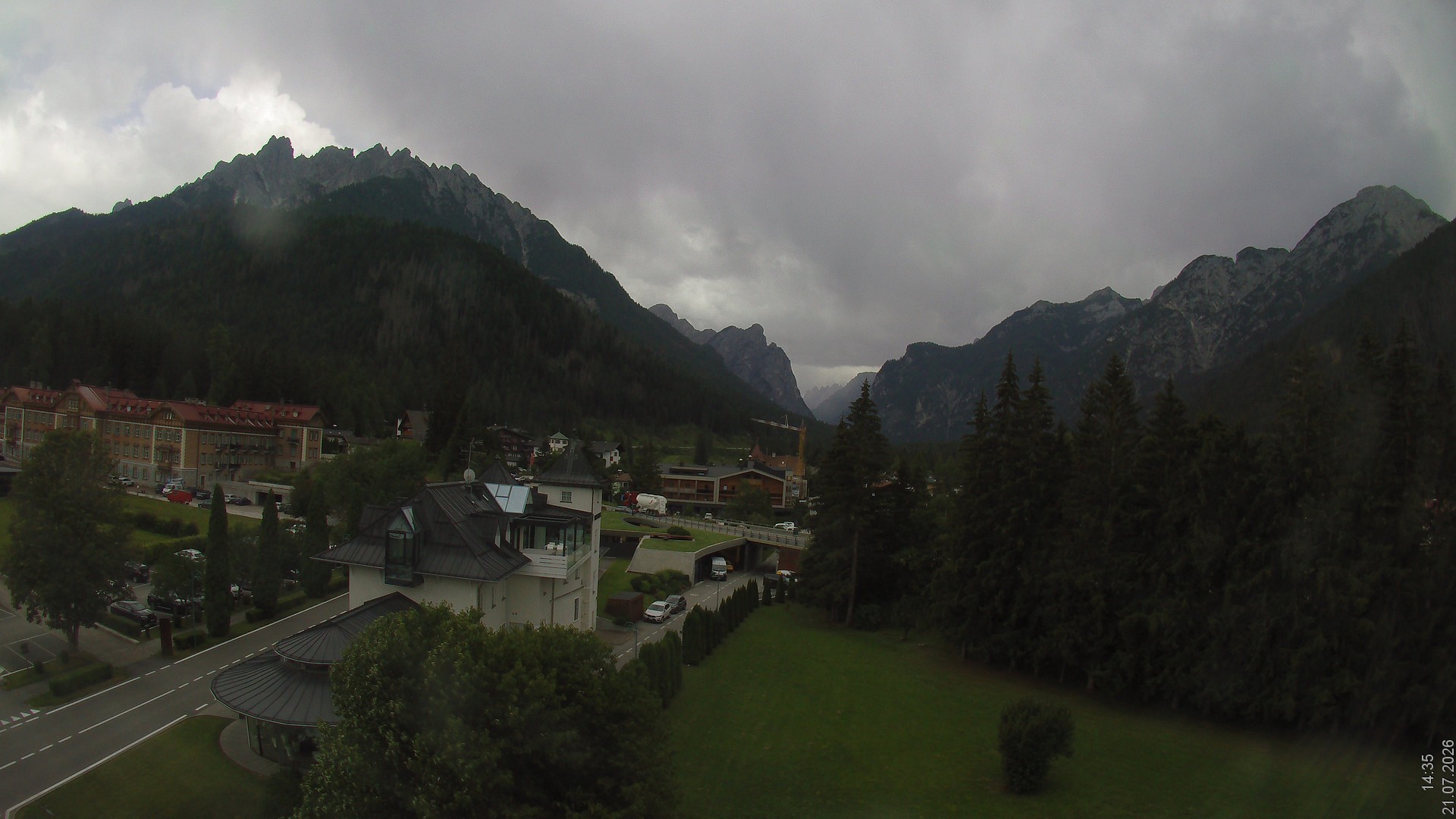 Archived image Webcam Apparthotel Germania - Höhlenstein Valley