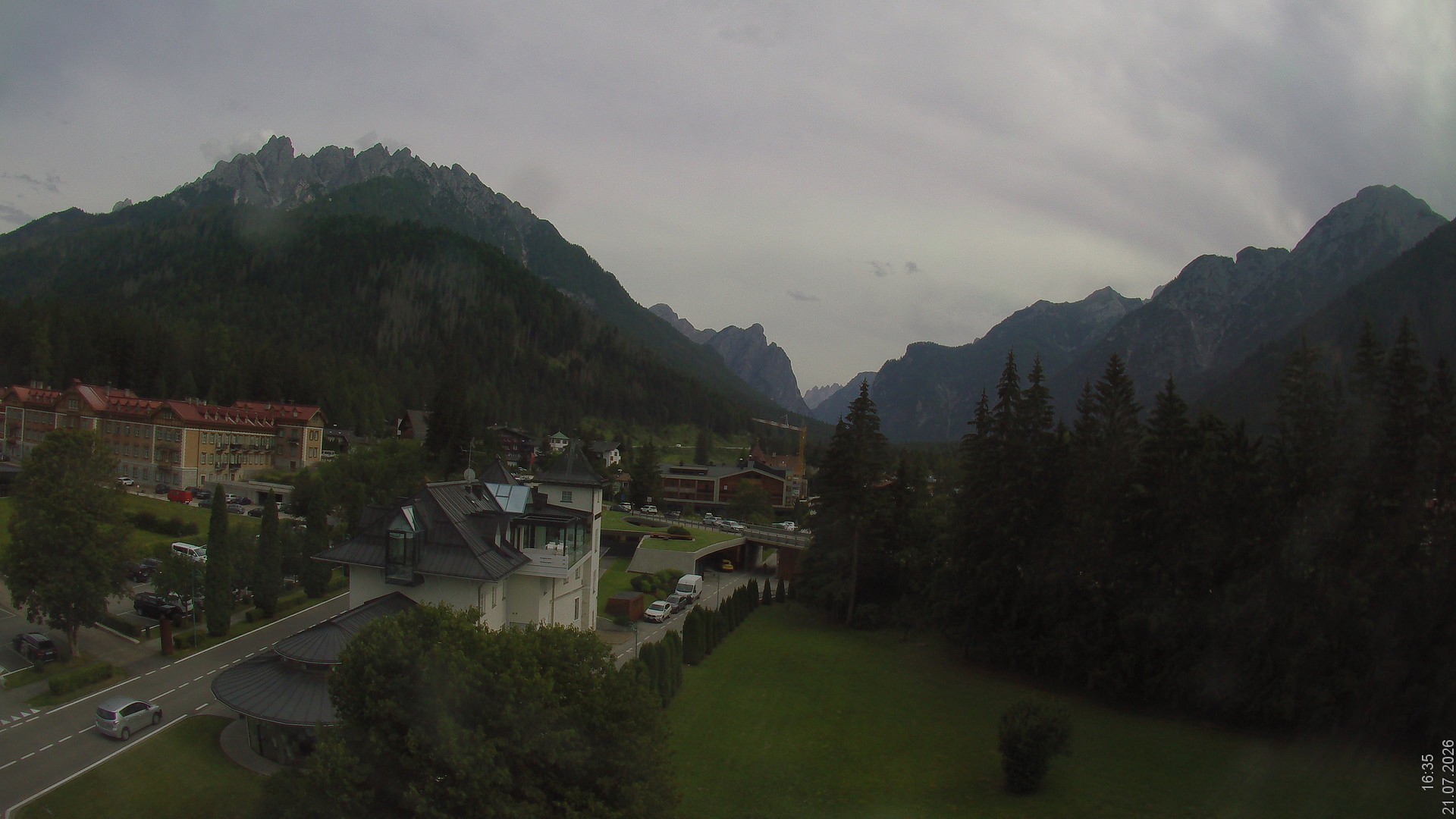 Archived image Webcam Apparthotel Germania - Höhlenstein Valley