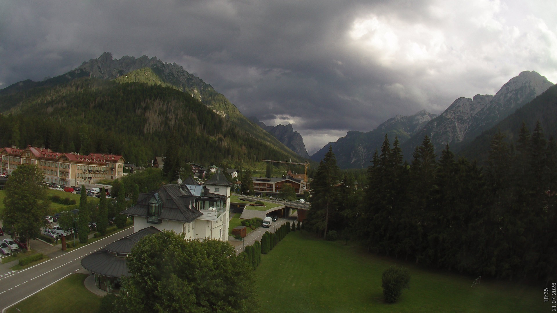 Archived image Webcam Apparthotel Germania - Höhlenstein Valley