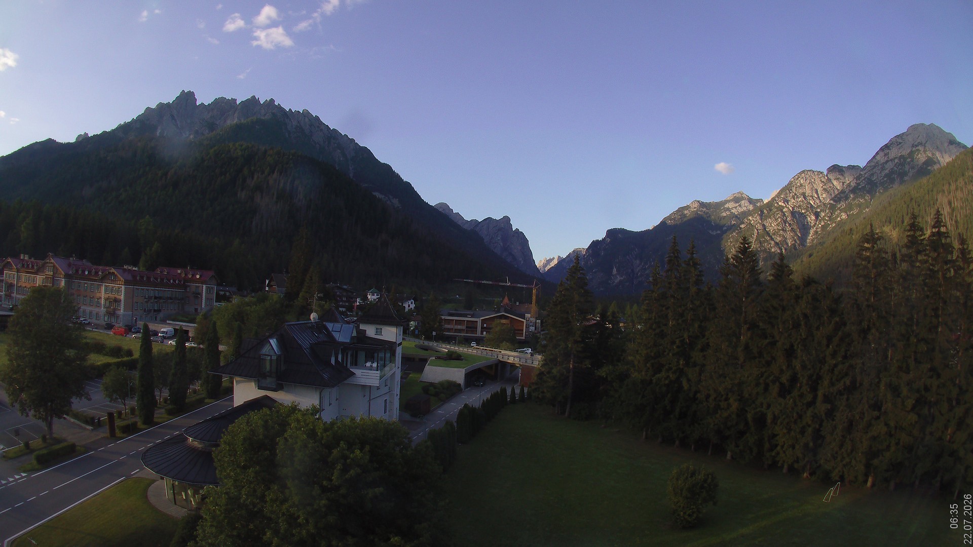 Archiv Foto Webcam Apparthotel Germania – Blick auf das Höhlensteintal