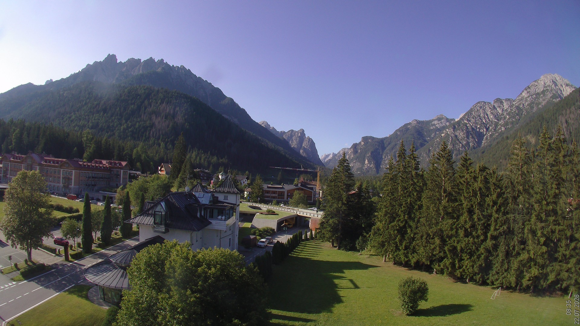 Archiv Foto Webcam Apparthotel Germania – Blick auf das Höhlensteintal