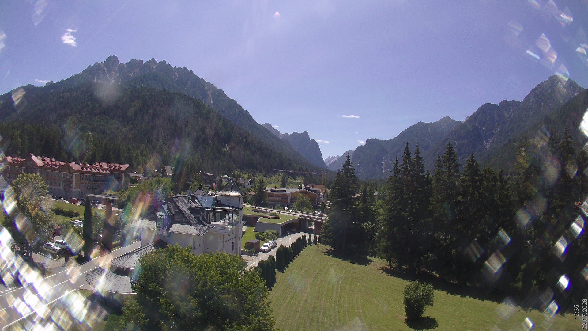 Archiv Foto Webcam Apparthotel Germania – Blick auf das Höhlensteintal