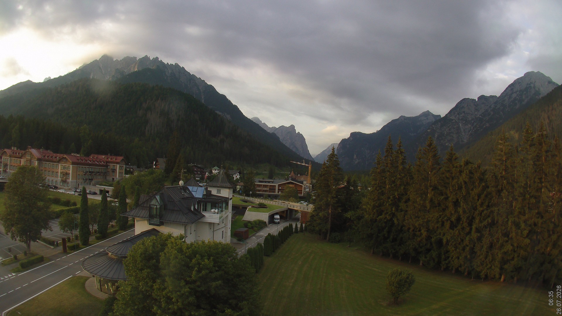Archived image Webcam Apparthotel Germania - Höhlenstein Valley