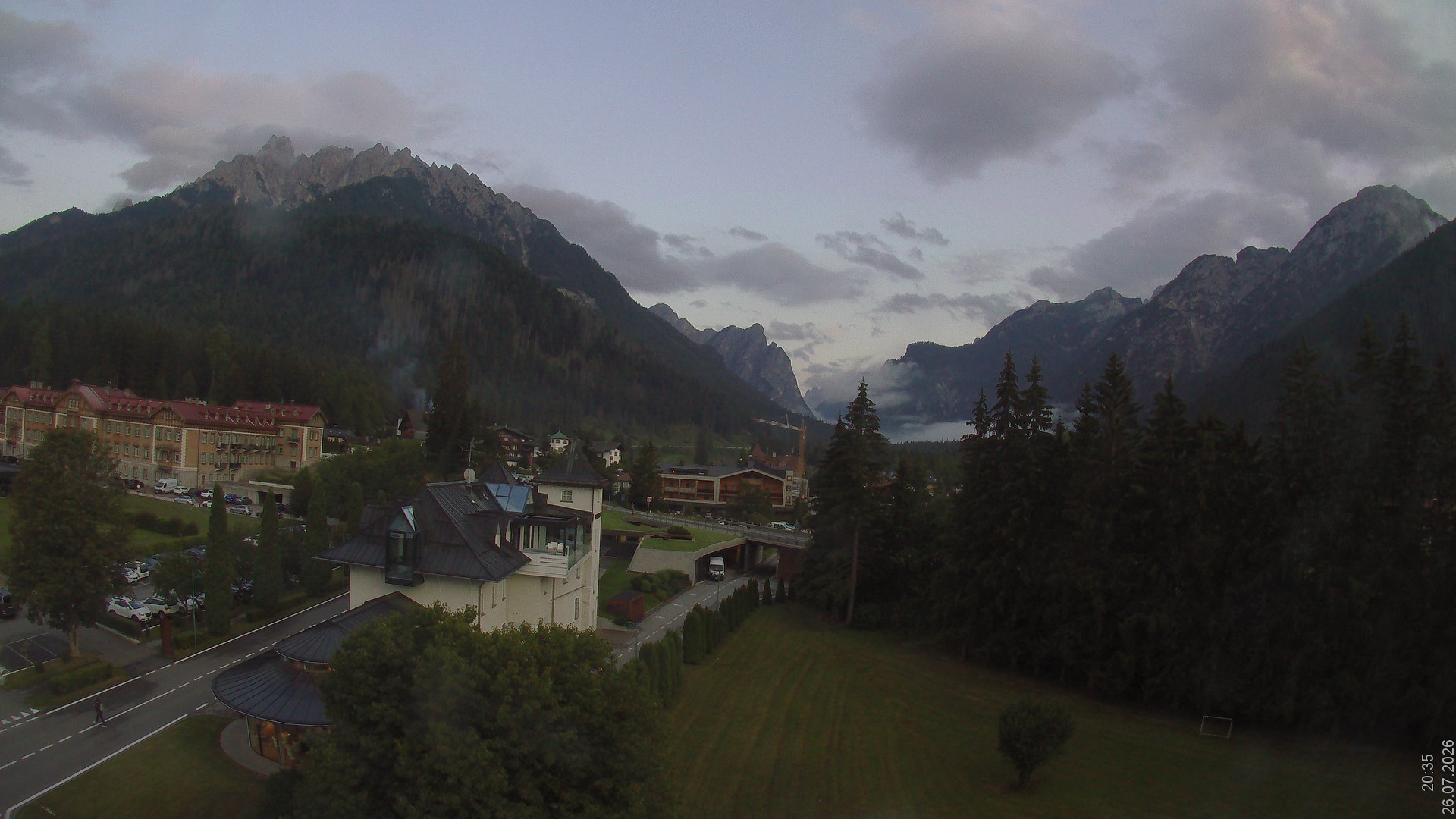 Archived image Webcam Apparthotel Germania - Höhlenstein Valley
