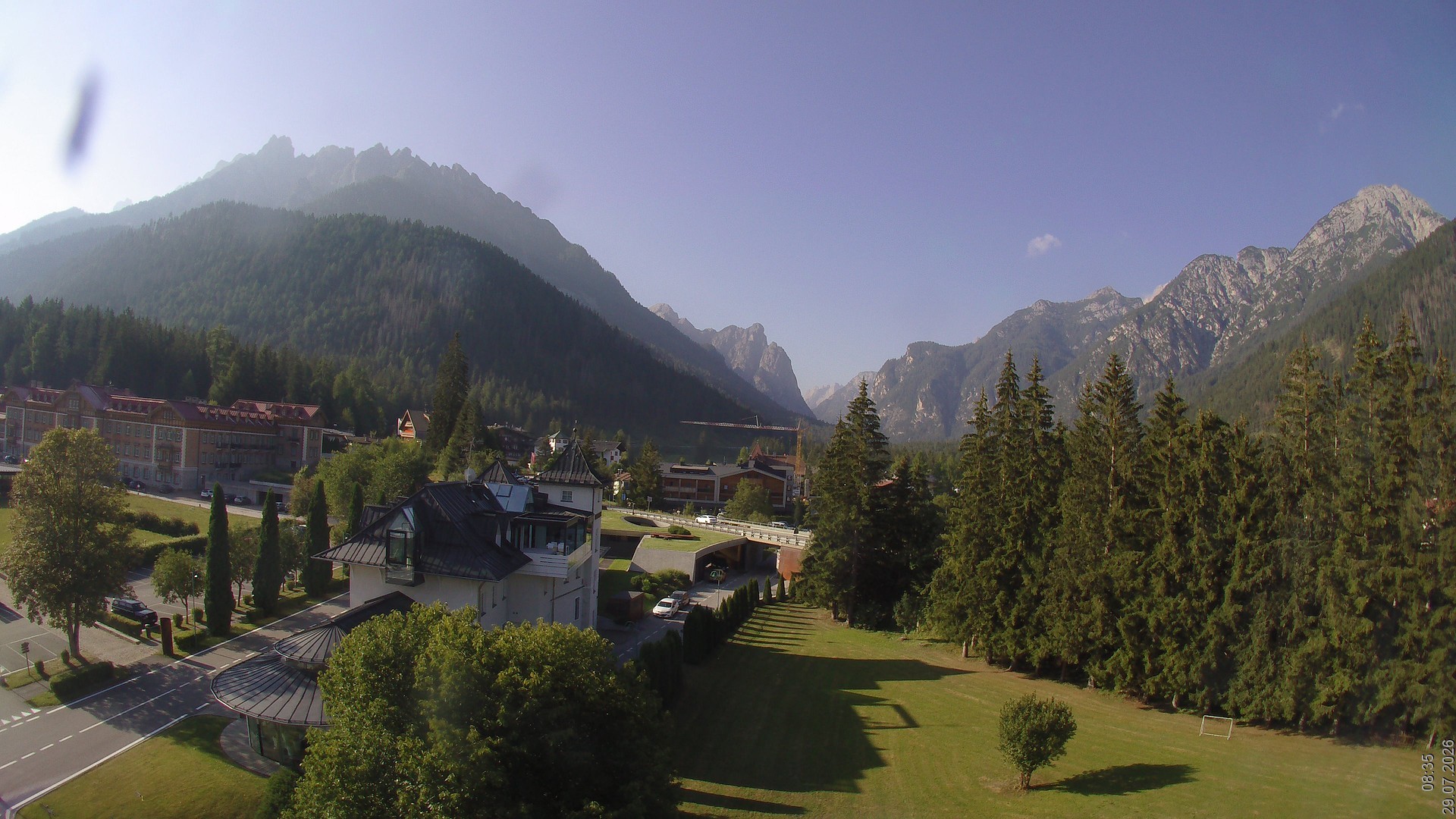 Archiv Foto Webcam Apparthotel Germania – Blick auf das Höhlensteintal
