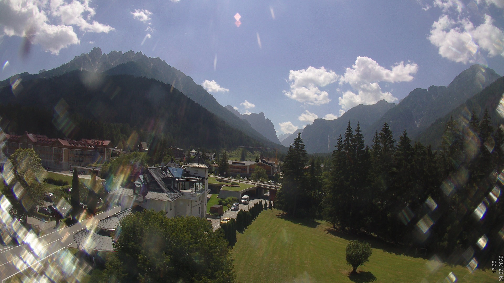 Archiv Foto Webcam Apparthotel Germania – Blick auf das Höhlensteintal