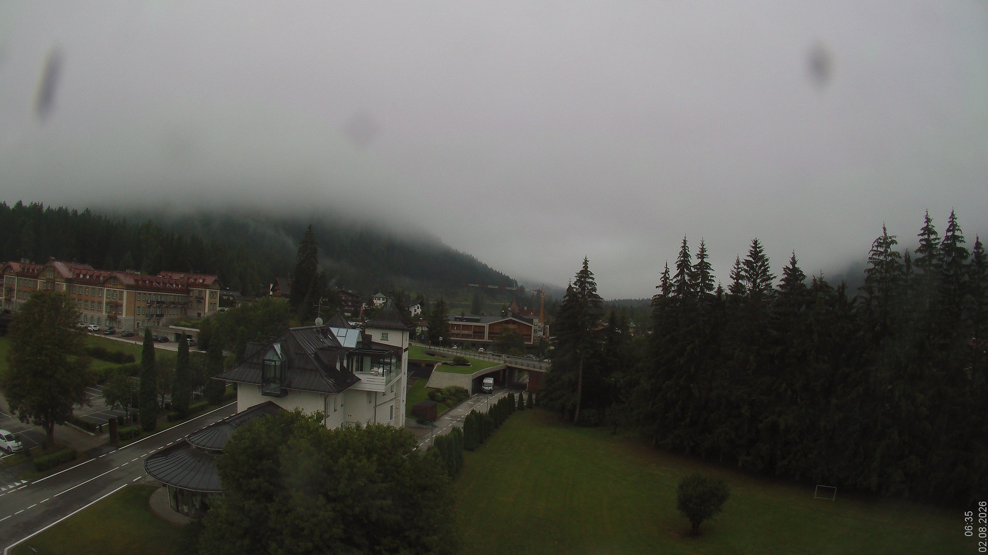 Archiv Foto Webcam Apparthotel Germania – Blick auf das Höhlensteintal