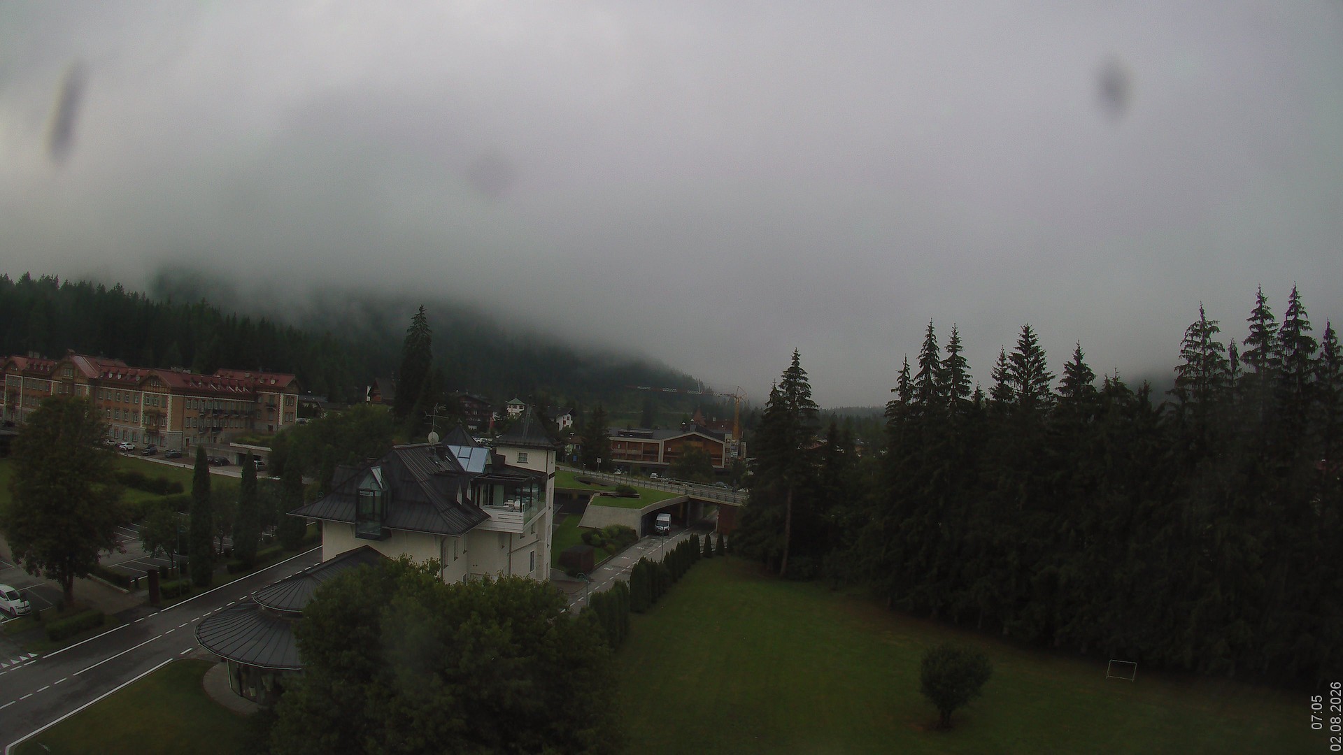 Archiv Foto Webcam Apparthotel Germania – Blick auf das Höhlensteintal