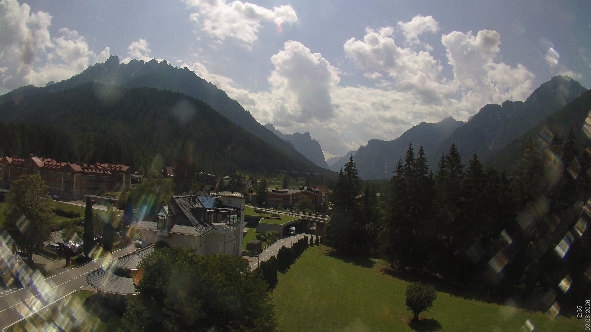 Archiv Foto Webcam Apparthotel Germania – Blick auf das Höhlensteintal
