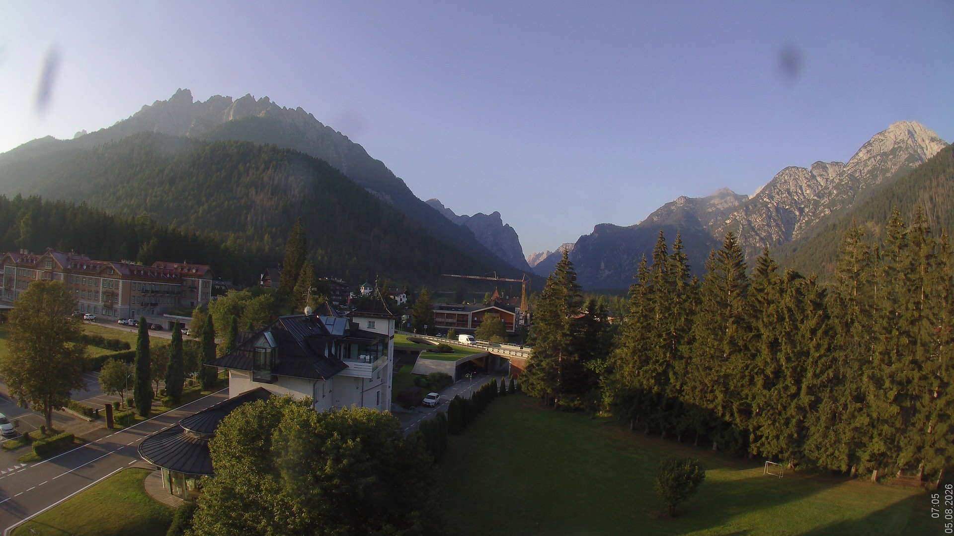 Archiv Foto Webcam Apparthotel Germania – Blick auf das Höhlensteintal
