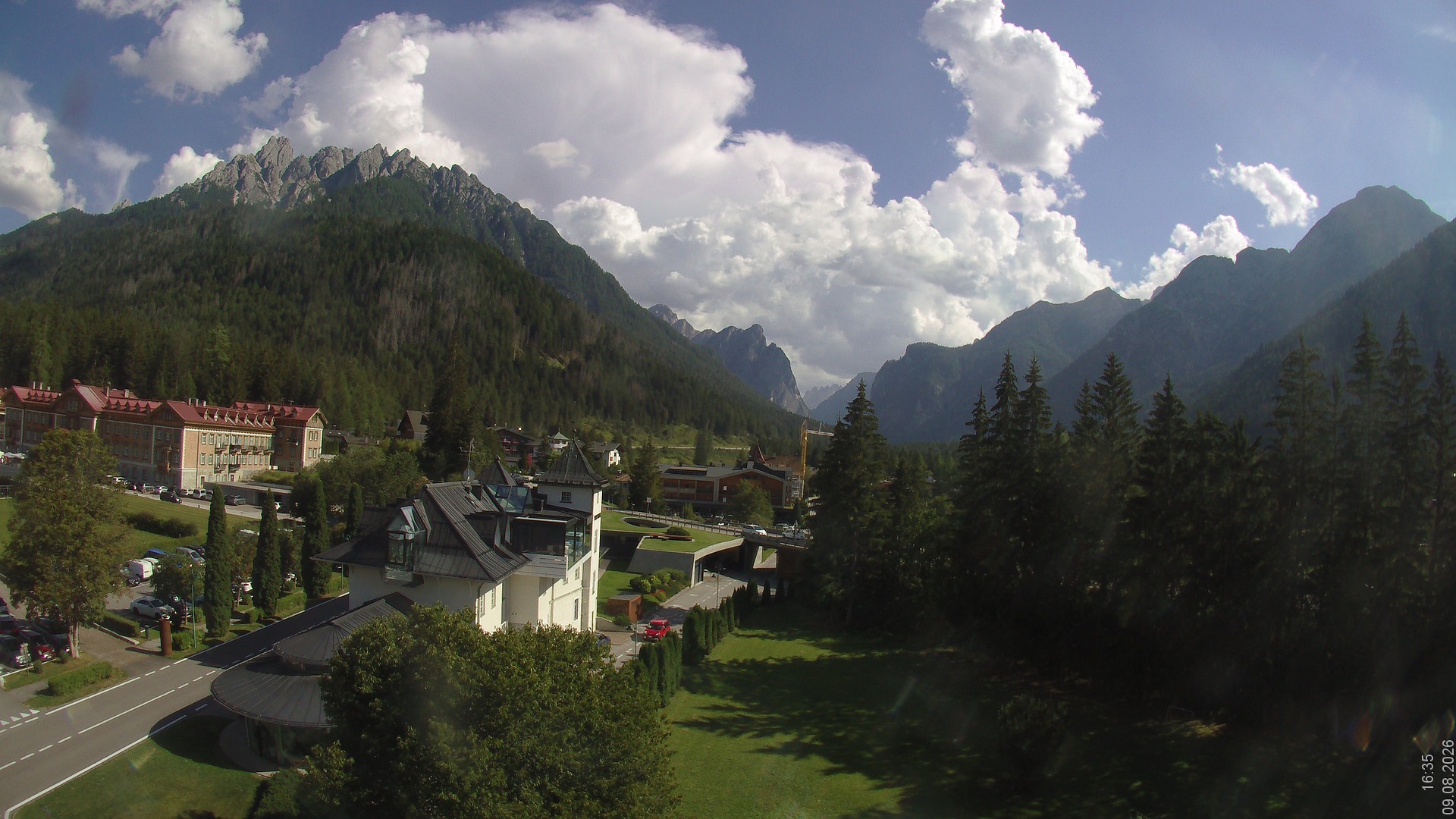 Archived image Webcam Apparthotel Germania - Höhlenstein Valley