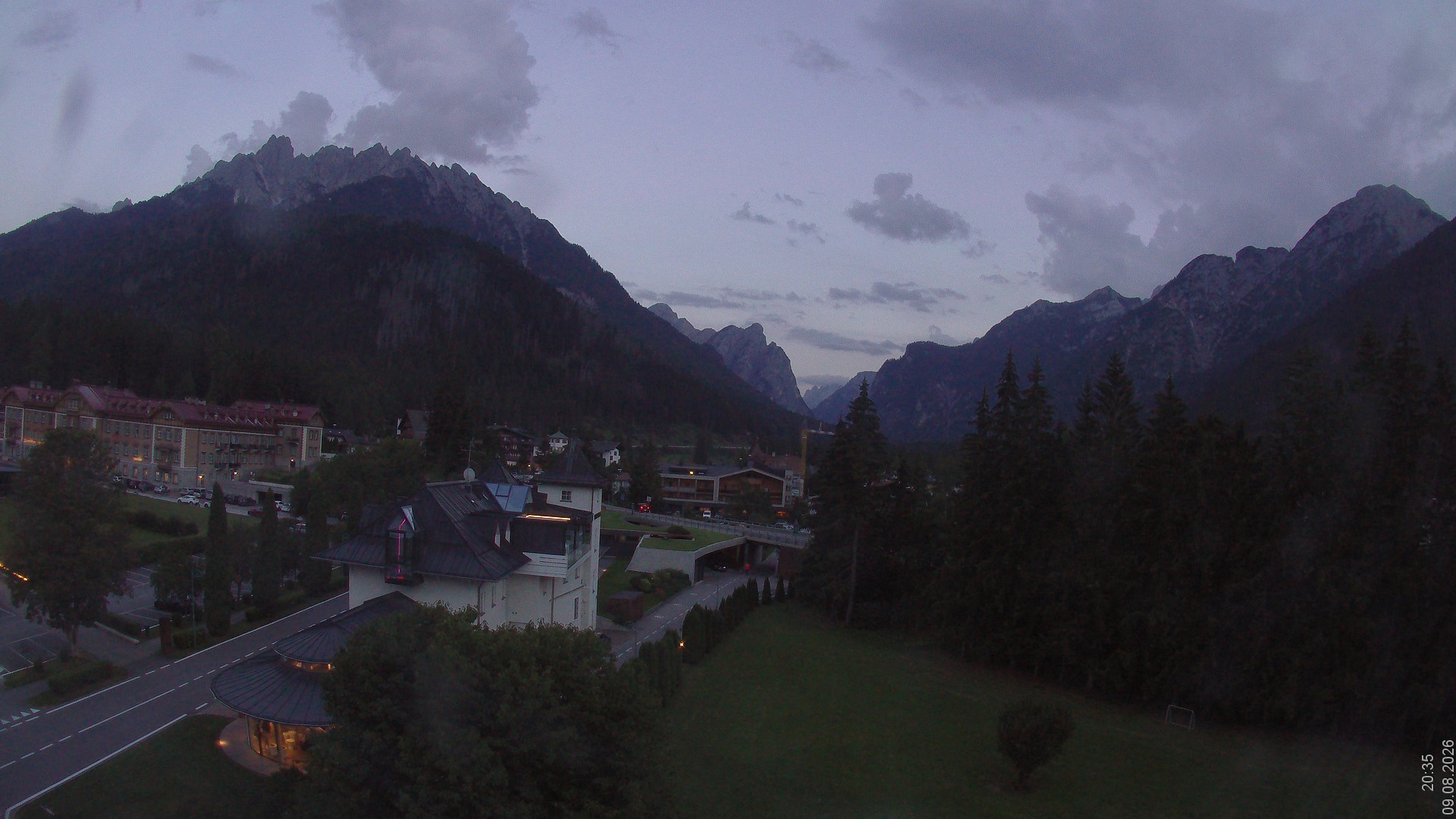 Archived image Webcam Apparthotel Germania - Höhlenstein Valley