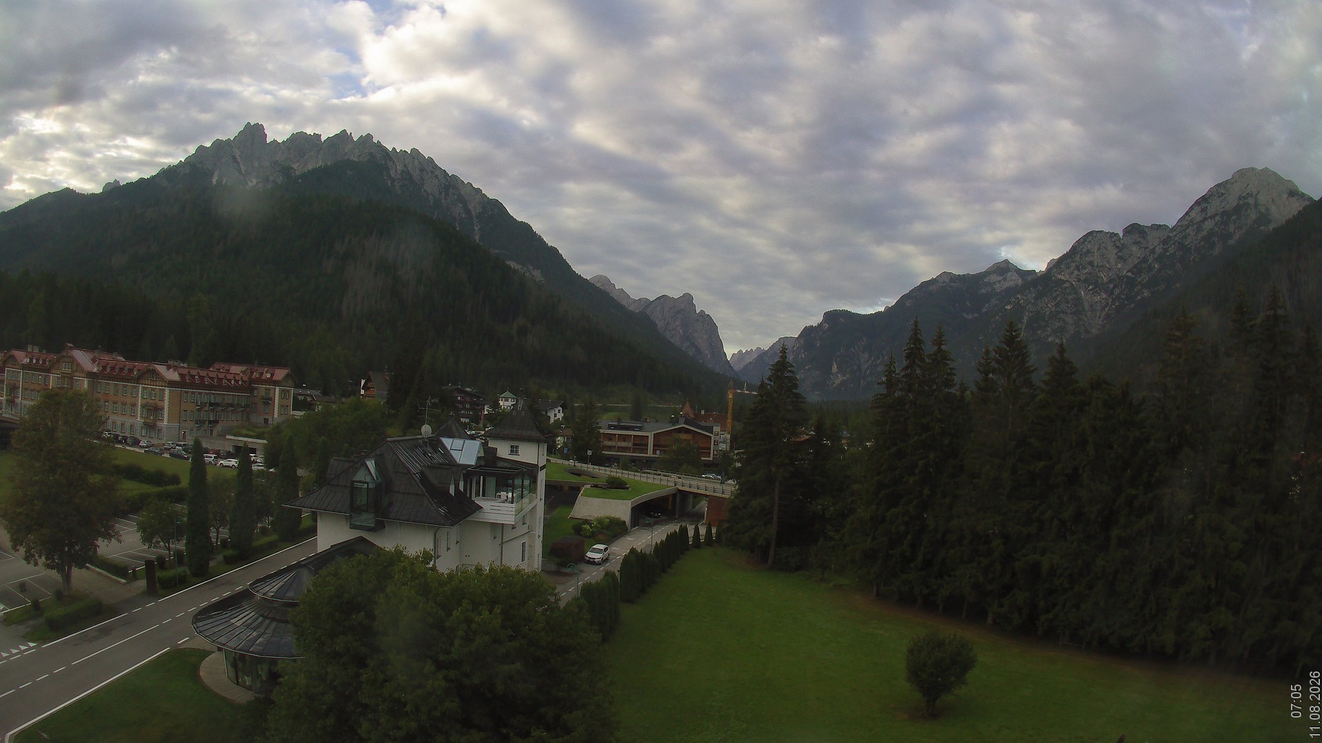 Archived image Webcam Apparthotel Germania - Höhlenstein Valley