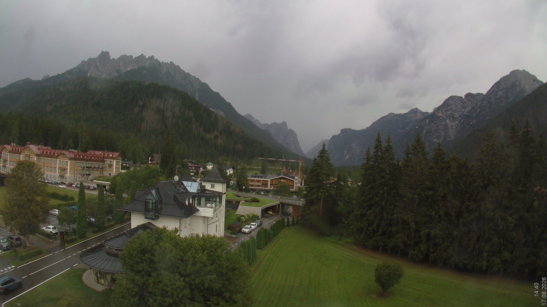 Archiv Foto Webcam Apparthotel Germania – Blick auf das Höhlensteintal