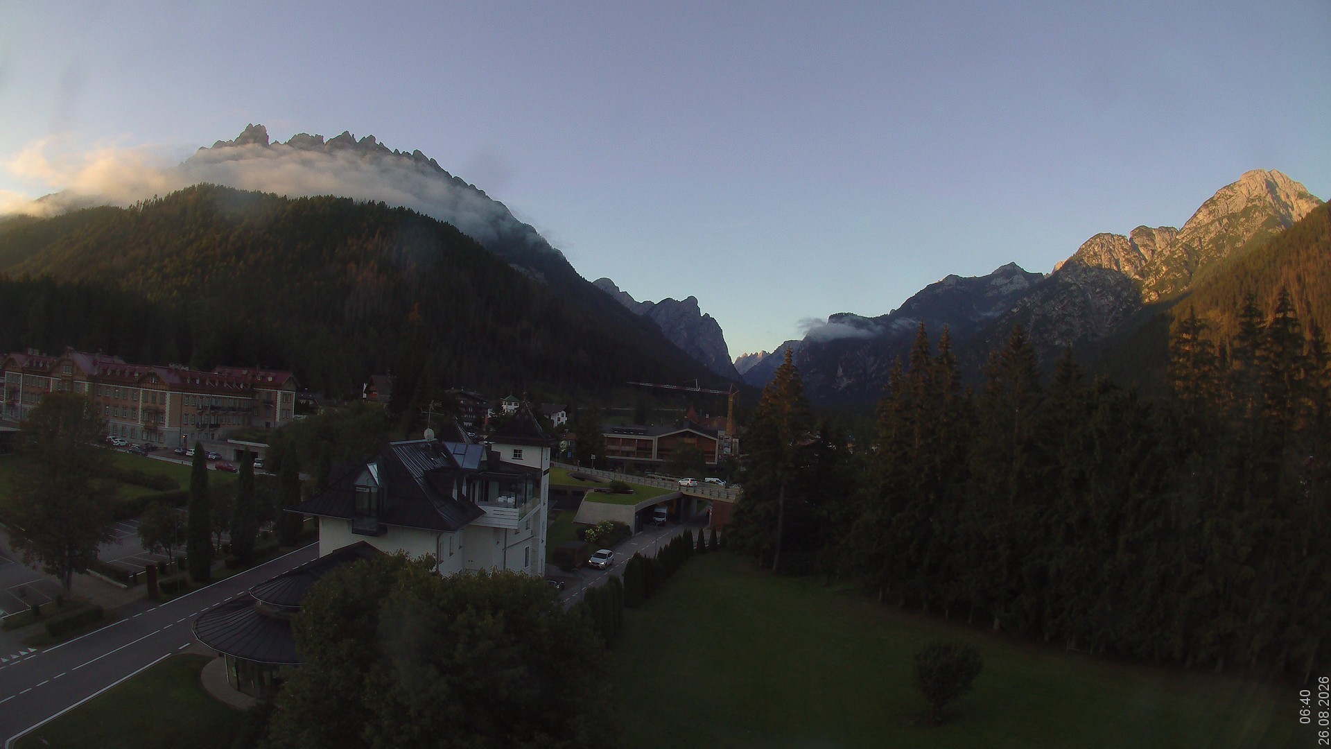 Archiv Foto Webcam Apparthotel Germania – Blick auf das Höhlensteintal