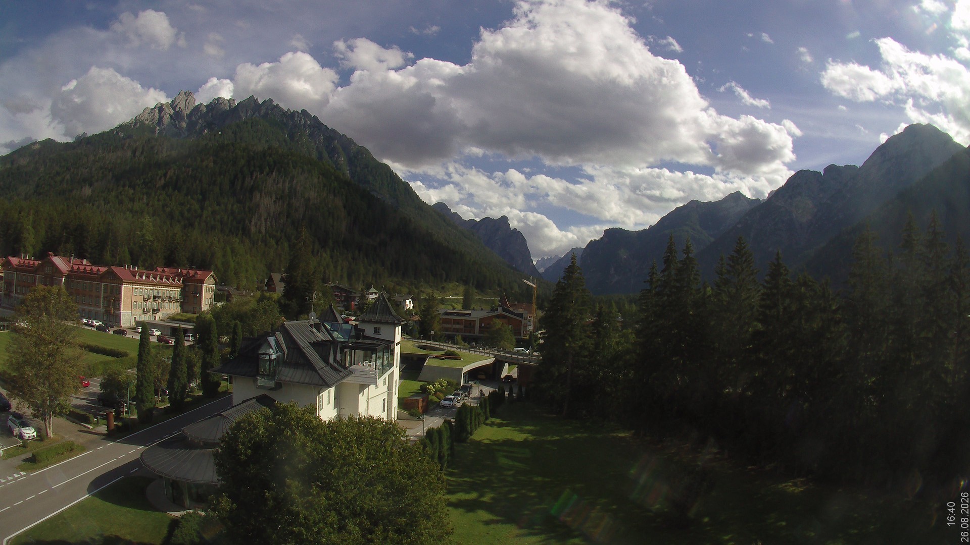 Archiv Foto Webcam Apparthotel Germania – Blick auf das Höhlensteintal