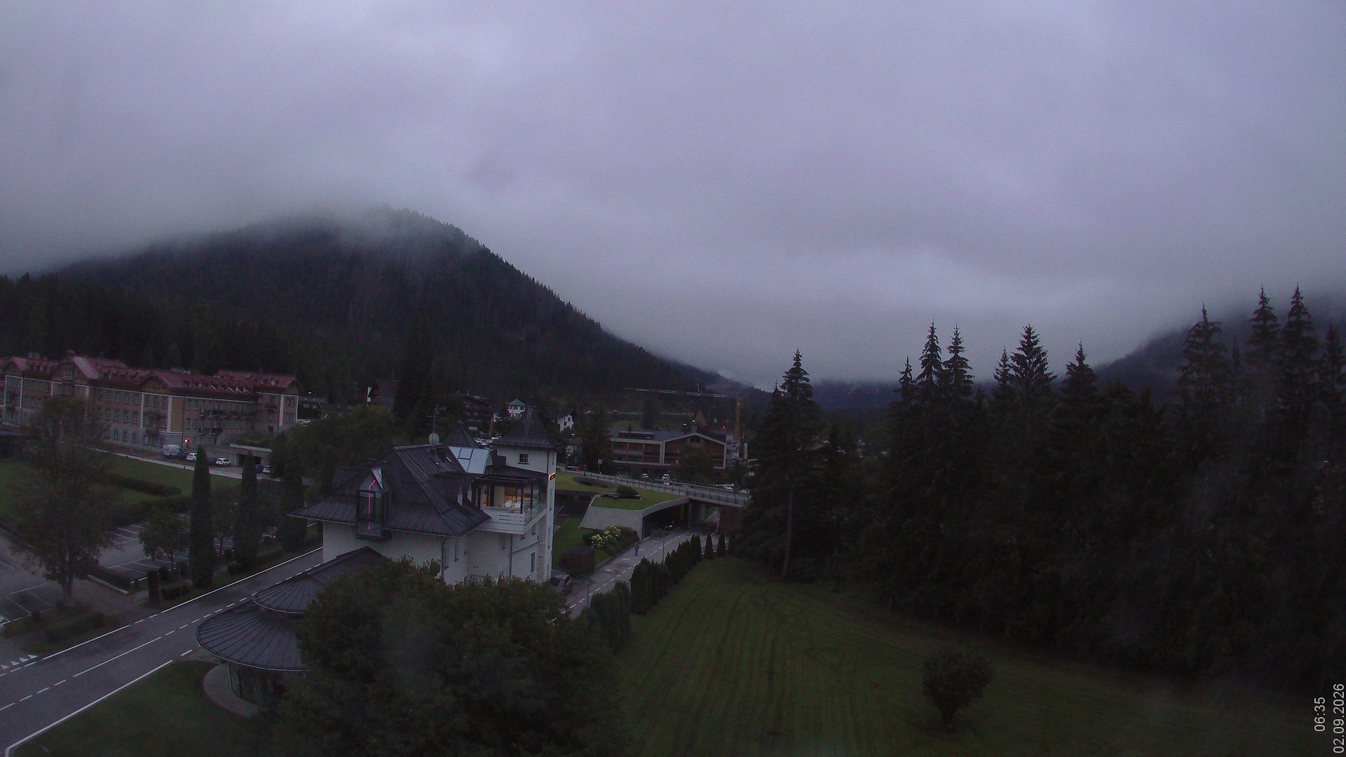Archiv Foto Webcam Apparthotel Germania – Blick auf das Höhlensteintal