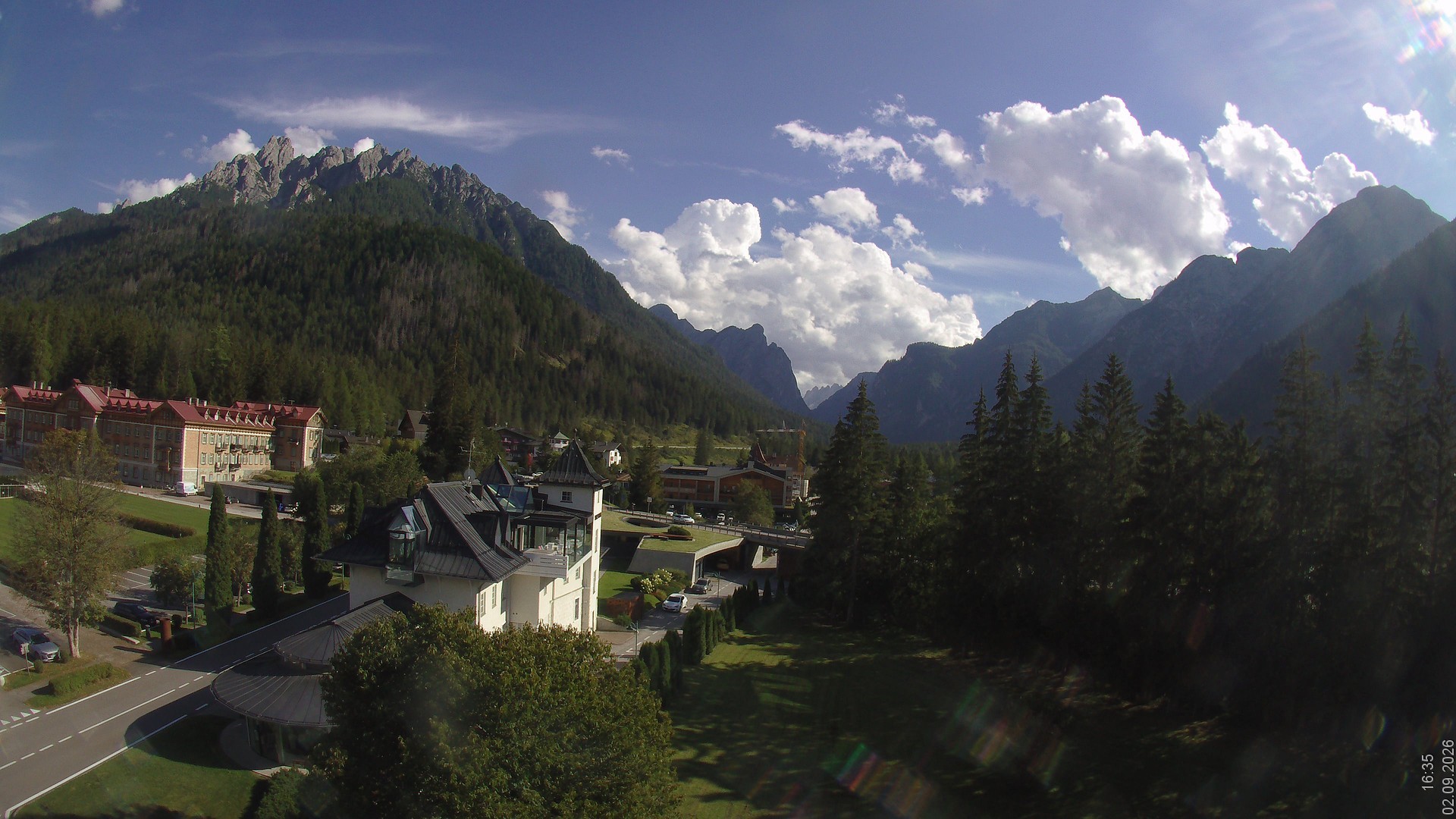 Archiv Foto Webcam Apparthotel Germania – Blick auf das Höhlensteintal