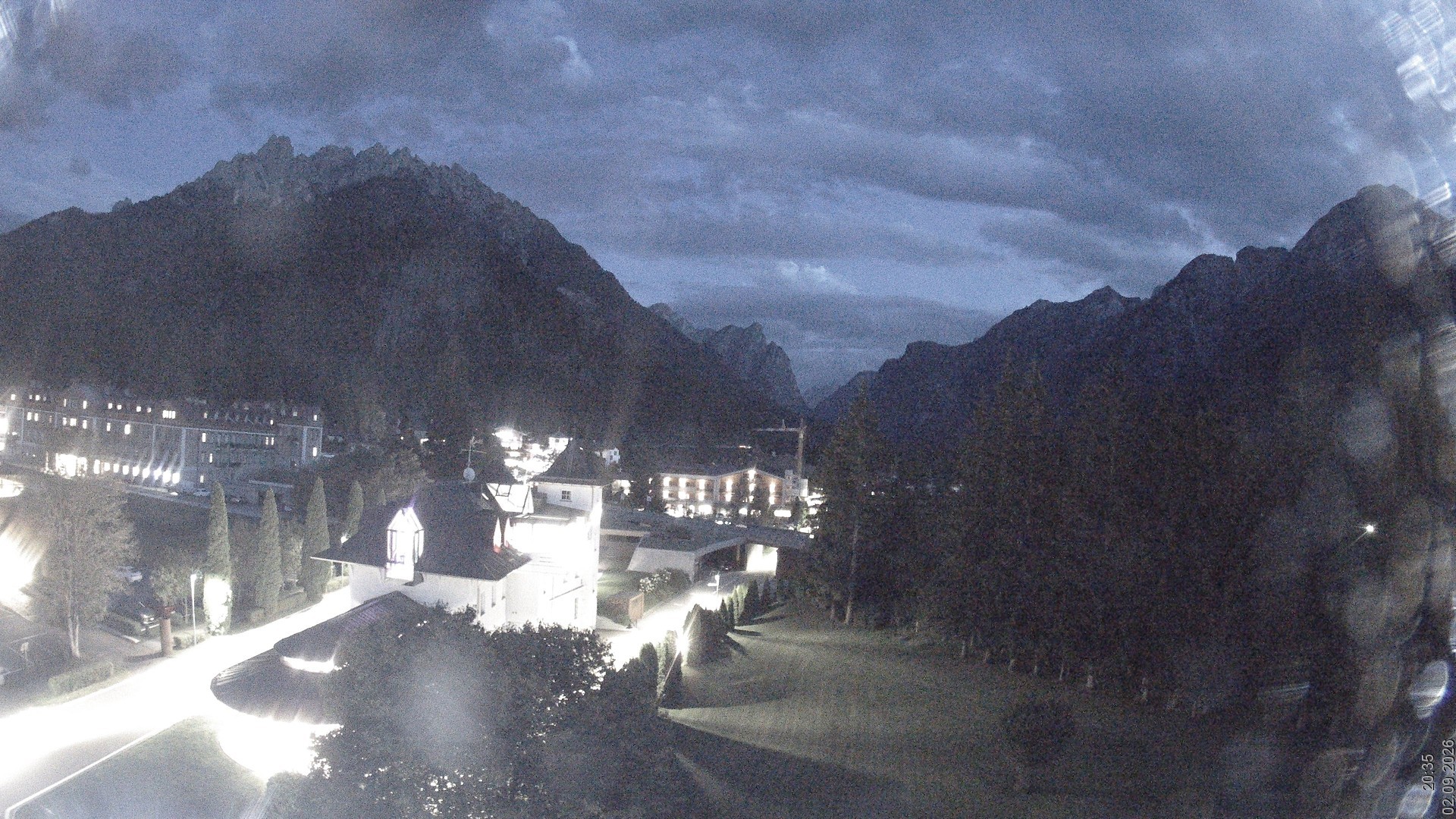 Archiv Foto Webcam Apparthotel Germania – Blick auf das Höhlensteintal