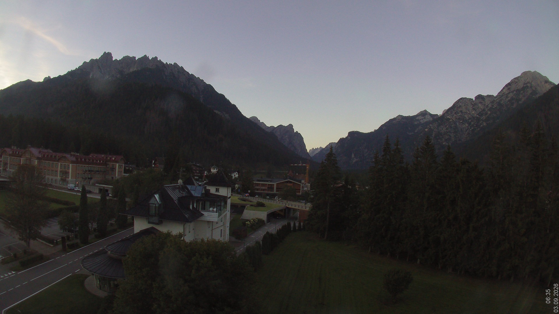 Archived image Webcam Apparthotel Germania - Höhlenstein Valley