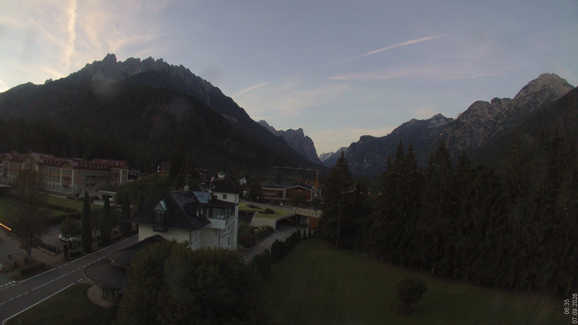 Archiv Foto Webcam Apparthotel Germania – Blick auf das Höhlensteintal