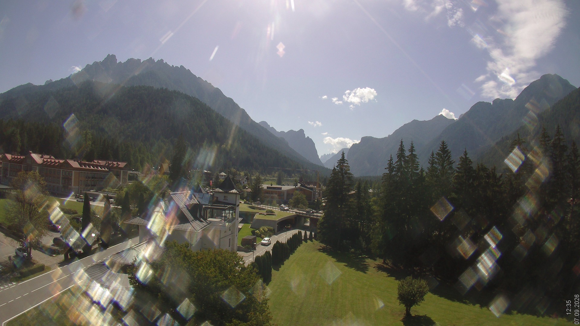 Archiv Foto Webcam Apparthotel Germania – Blick auf das Höhlensteintal