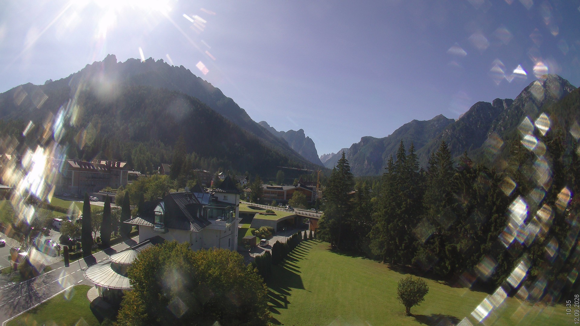 Archiv Foto Webcam Apparthotel Germania – Blick auf das Höhlensteintal