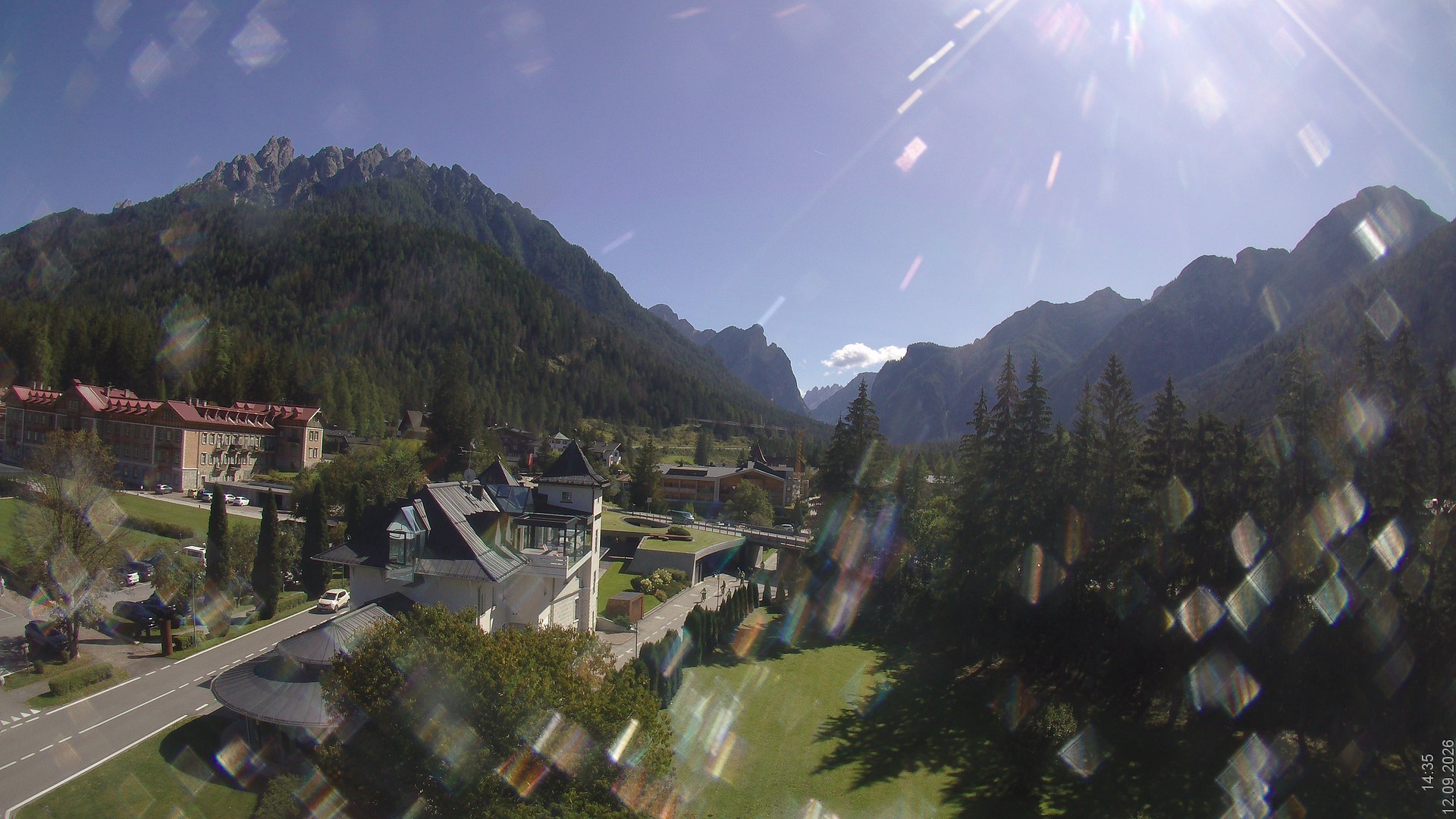 Archiv Foto Webcam Apparthotel Germania – Blick auf das Höhlensteintal