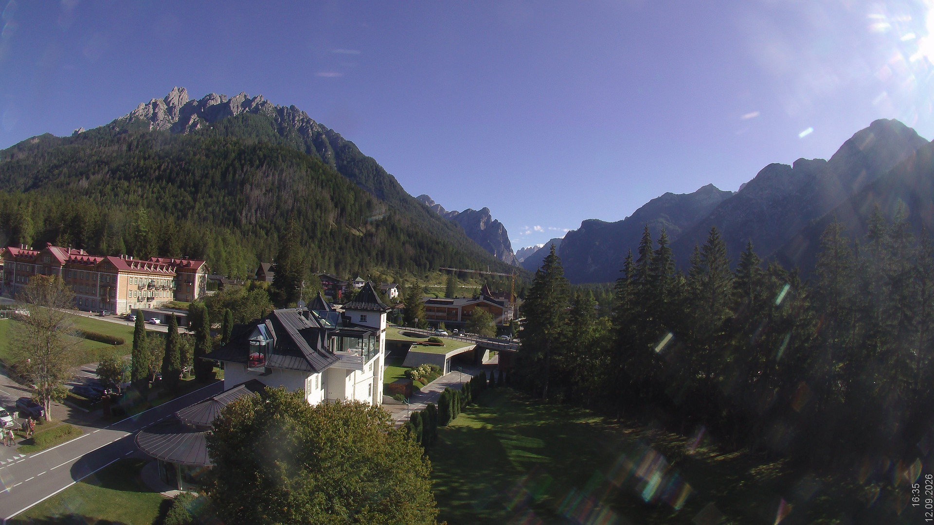 Archiv Foto Webcam Apparthotel Germania – Blick auf das Höhlensteintal
