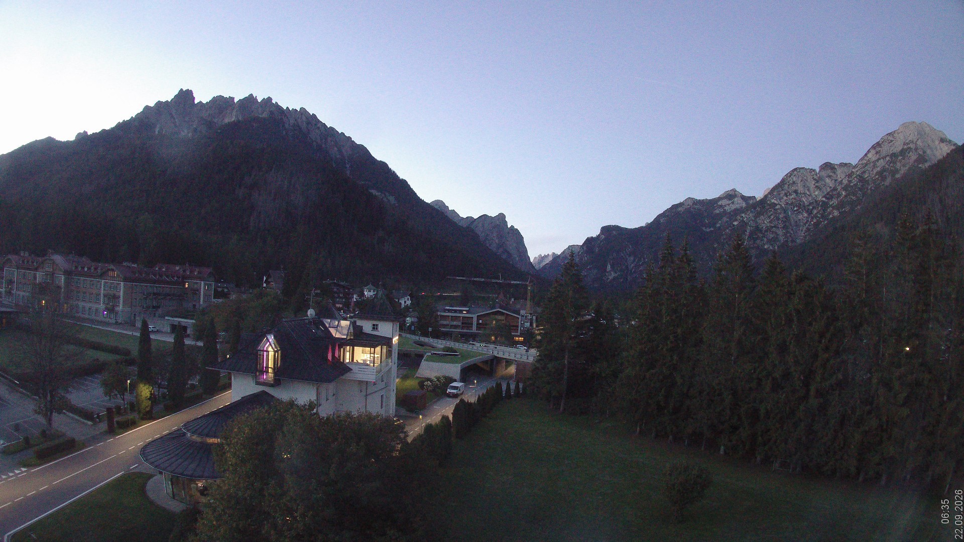Archived image Webcam Apparthotel Germania - Höhlenstein Valley