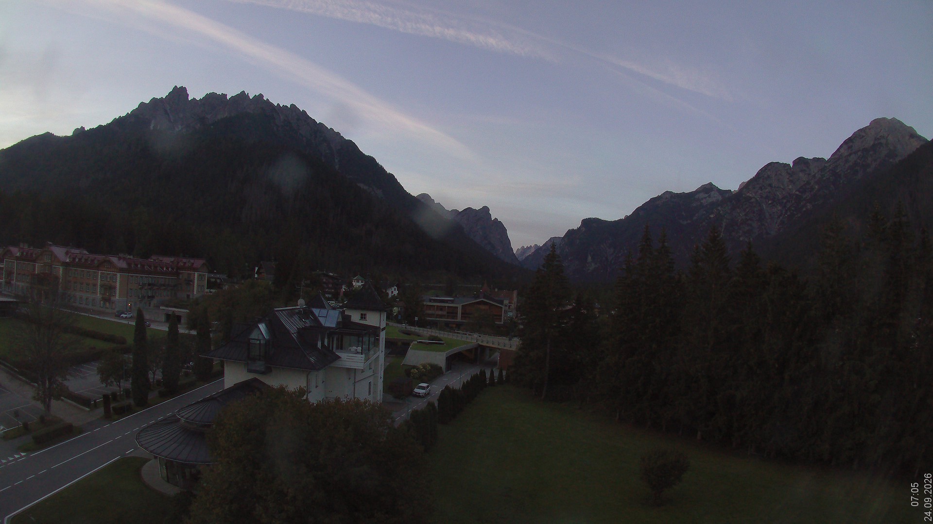 Archiv Foto Webcam Apparthotel Germania – Blick auf das Höhlensteintal