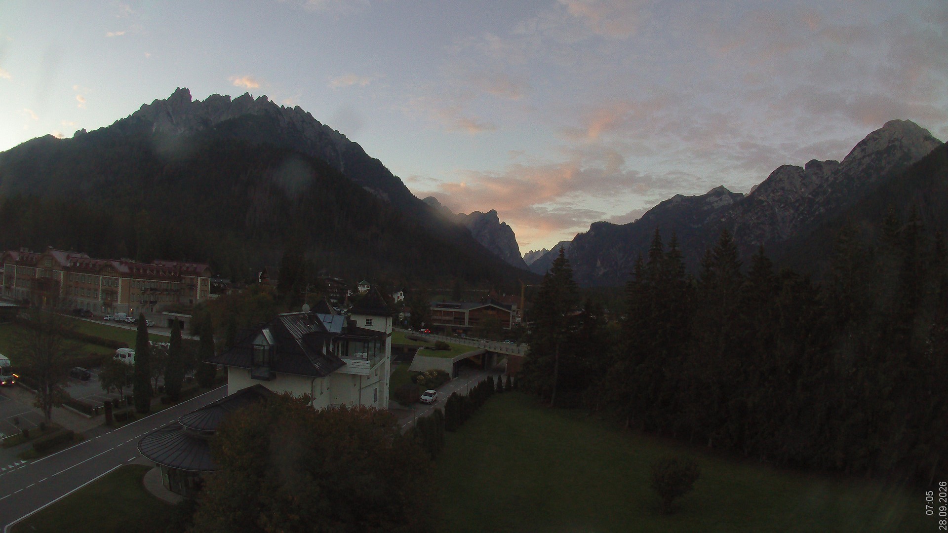 Archiv Foto Webcam Apparthotel Germania – Blick auf das Höhlensteintal