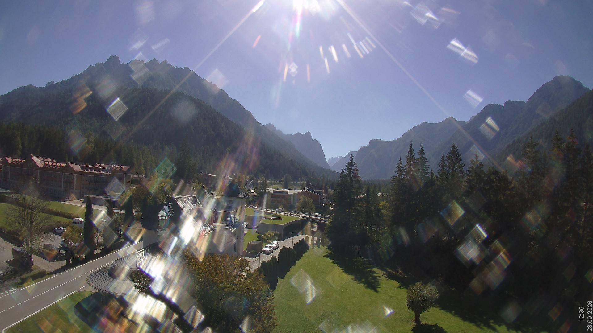 Archiv Foto Webcam Apparthotel Germania – Blick auf das Höhlensteintal