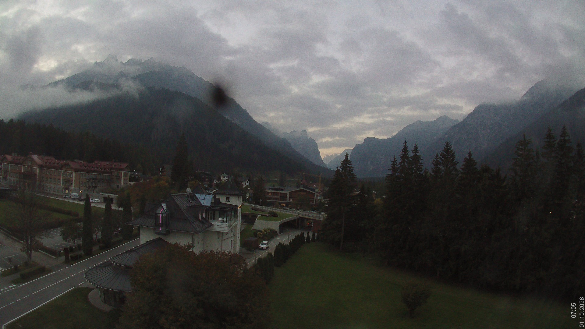 Archiv Foto Webcam Apparthotel Germania – Blick auf das Höhlensteintal