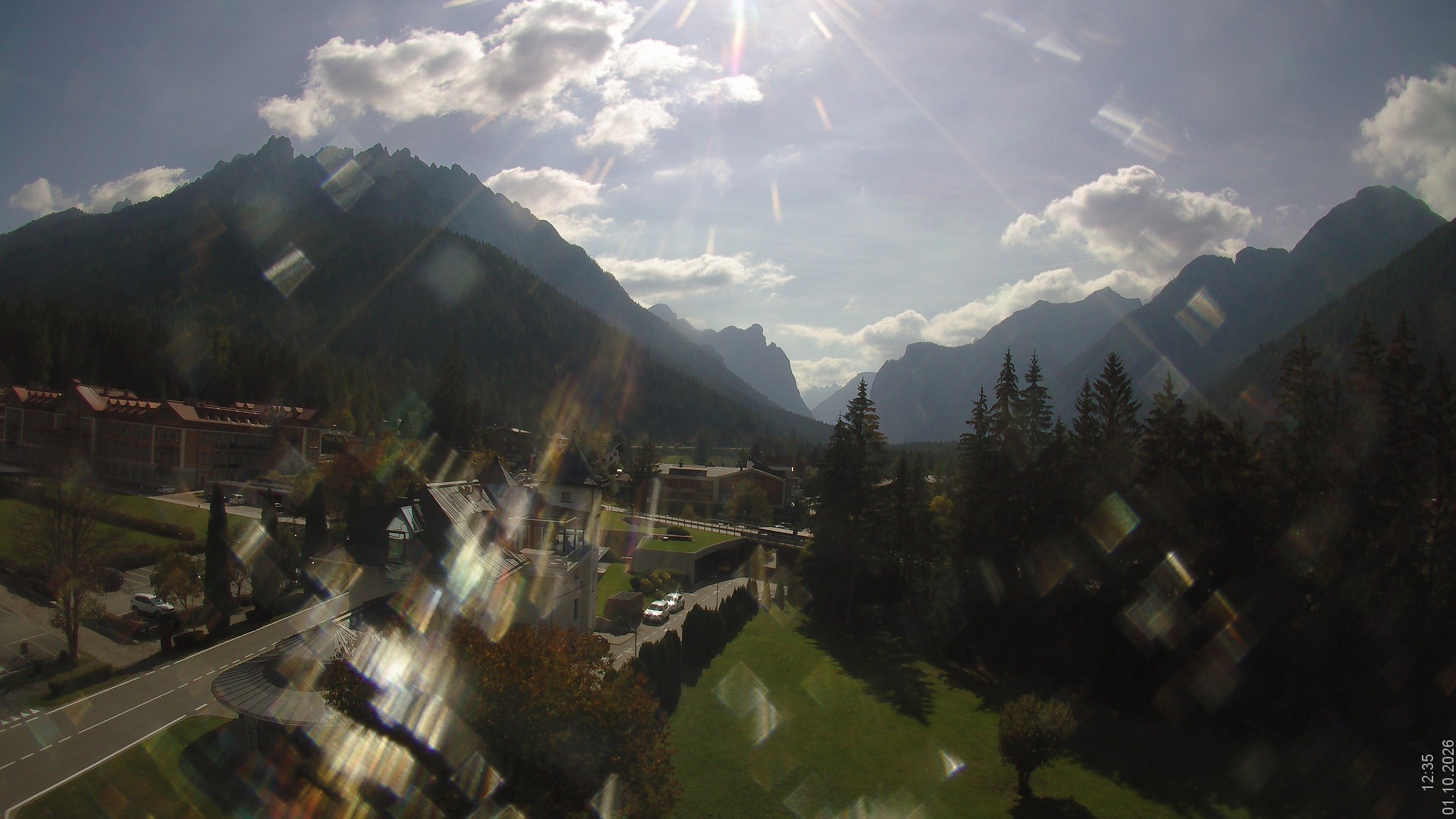 Archiv Foto Webcam Apparthotel Germania – Blick auf das Höhlensteintal